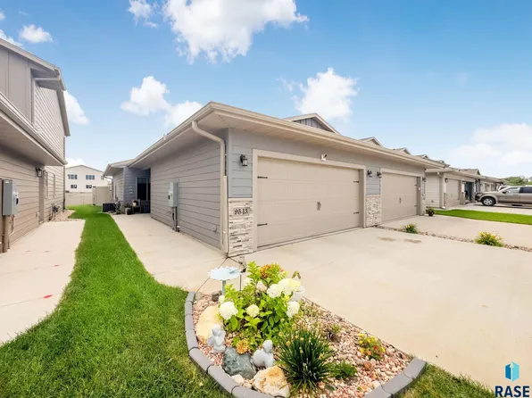 9543 W Dolores Dr, Sioux Falls, SD 57106