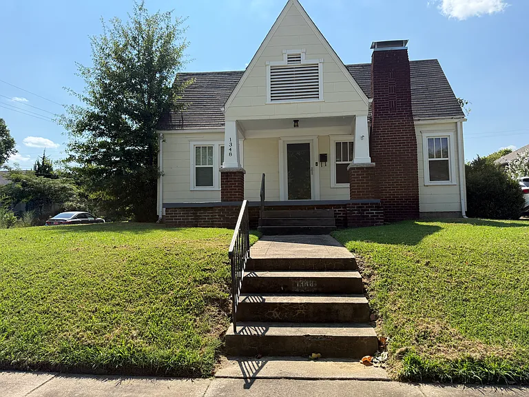 1348 S Florence Ave — Photo 1