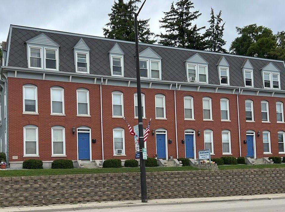 1st image of 220 West Grand AVENUE #222-228