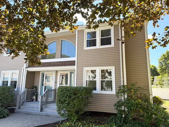 655 Pleasant St Unit 8, Weymouth, MA 02189