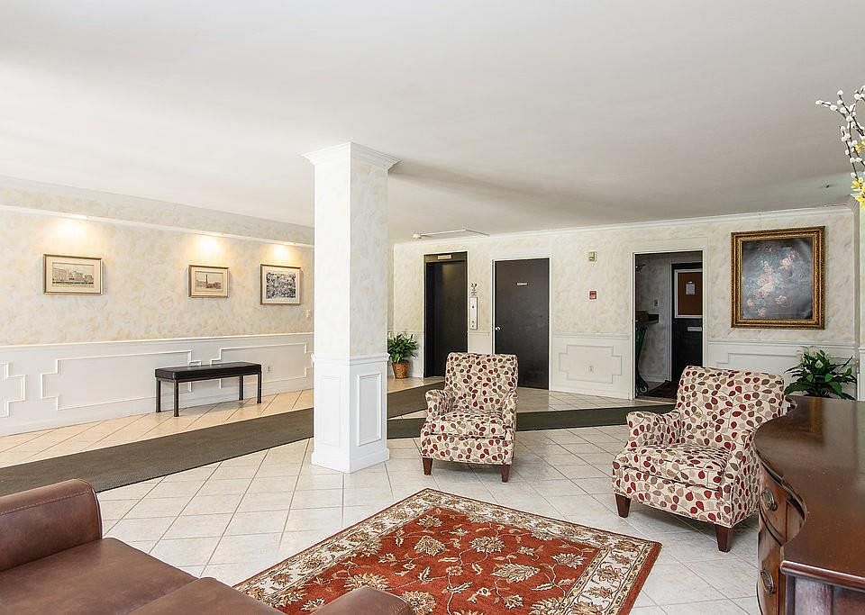 2nd image of 36 Eliot St APT 23