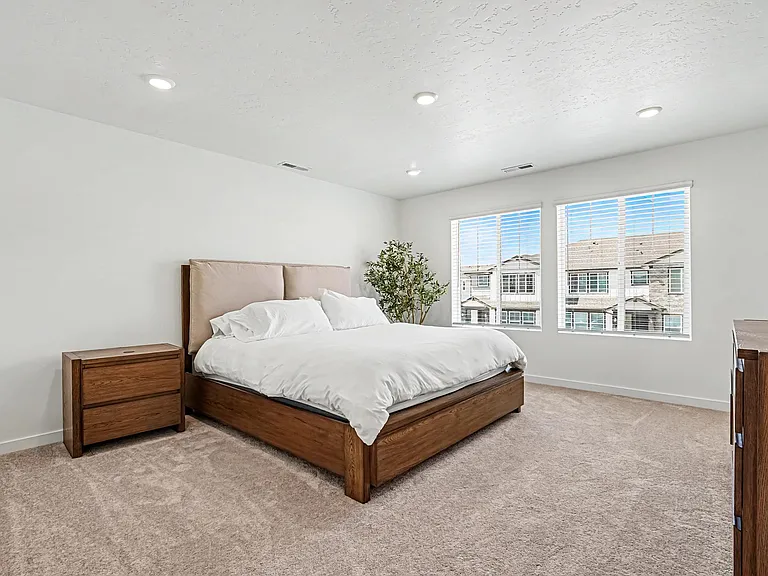 4125 W Perspective St — Photo 14