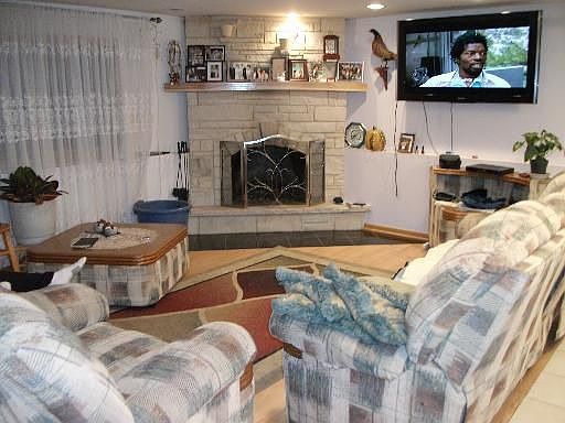 4th image of 8635 Liberty Grove Dr