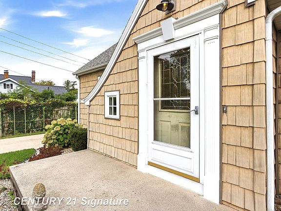 5th image of 2720 Schemm St