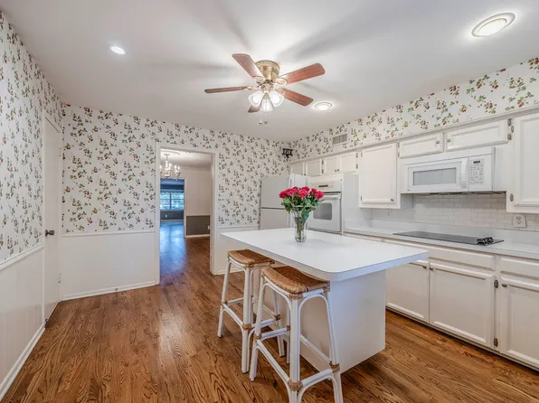6222 Bandera Ave APT A, Dallas, TX 75225