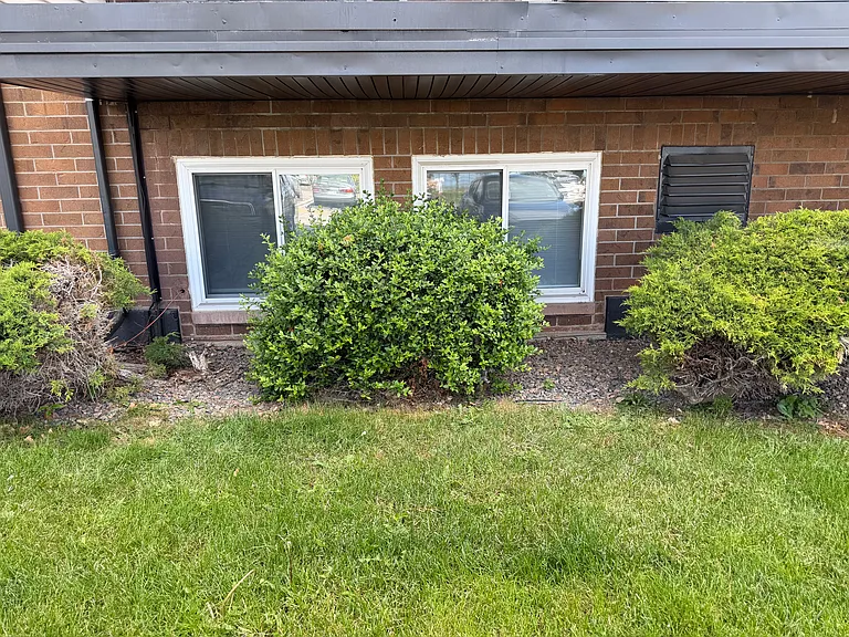 1150 Golden Cir #111 — Photo 10