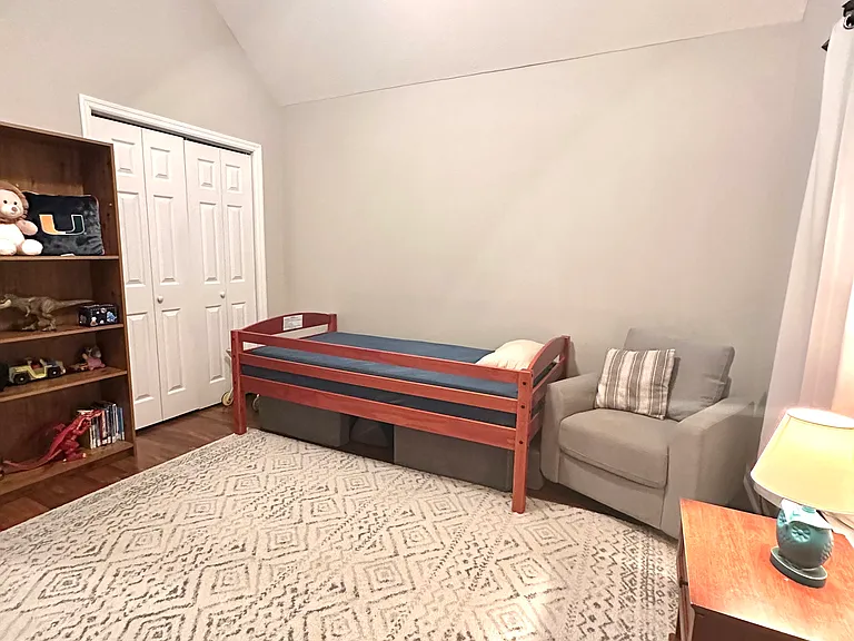 877 Tyler Woods Dr — Photo 19