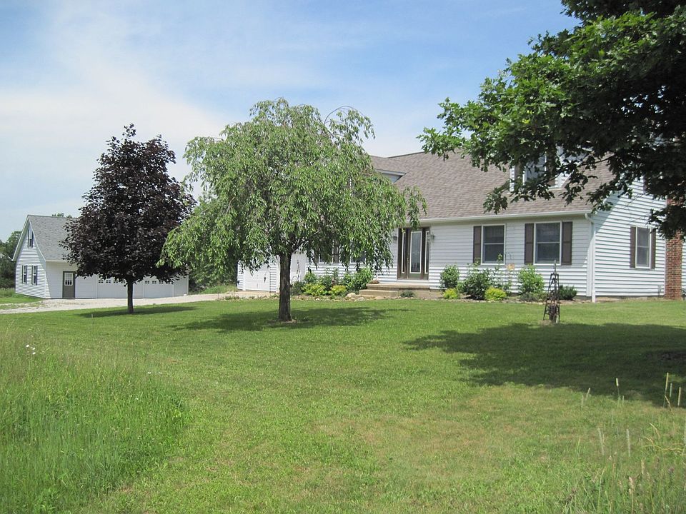 Home and 30x40 Outbuilding