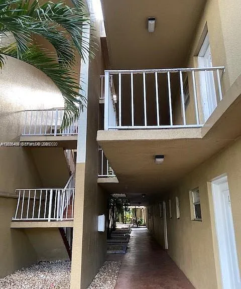 4205 N University Dr #208 — Photo 4