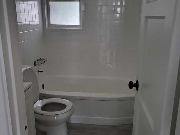 5th image of 3717 4th Ave APT 4