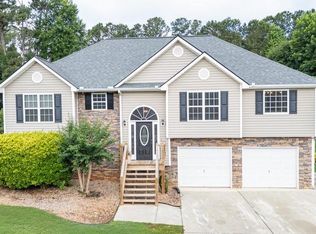 73 Paradise Ln, Douglasville, GA 30134