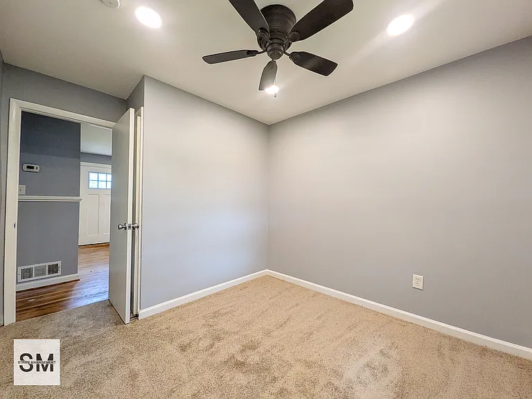 6722 Fairwood Rd — Photo 10