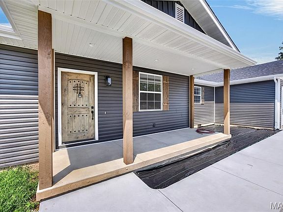 5th image of 22855 Patton Ln