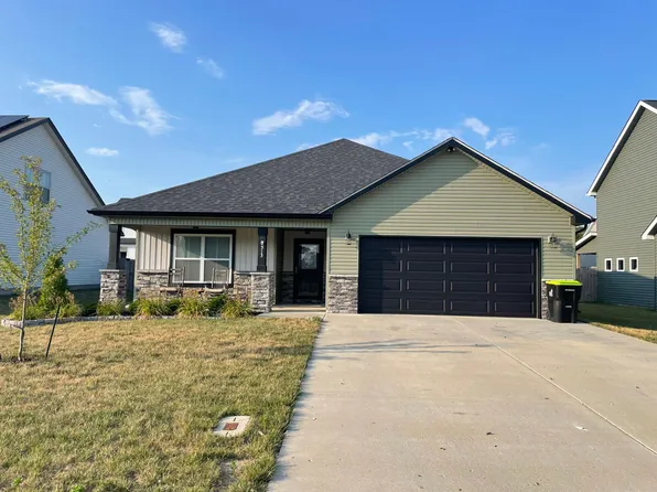 513 Latham Ct, Clarksville, TN 37043