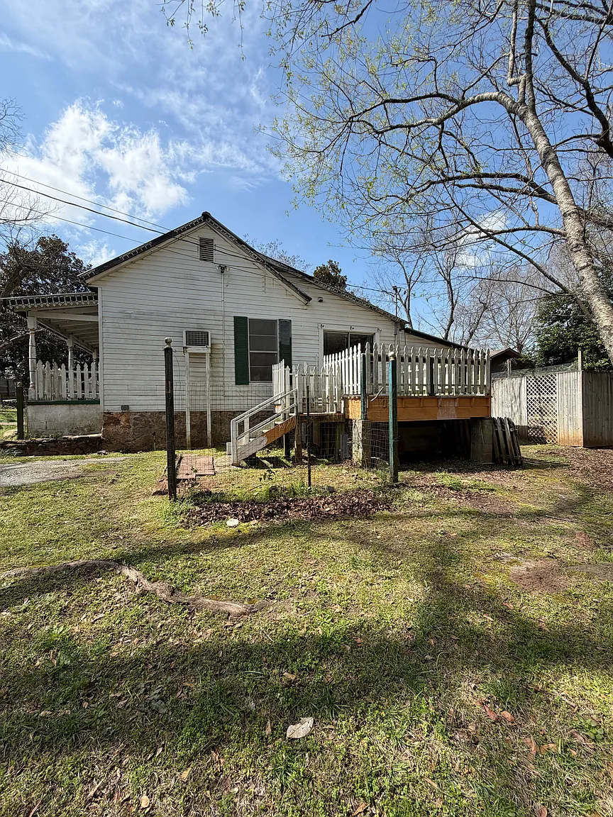 184 Cato St photo 1