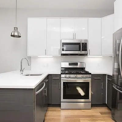 29 W 8th St #9 — Photo 3