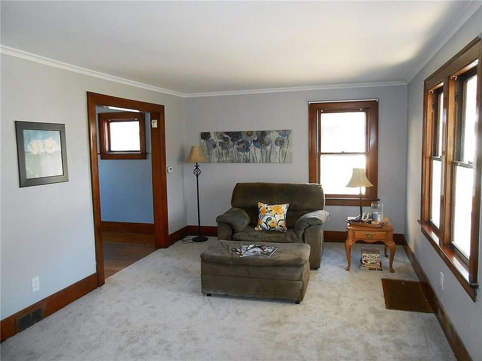 100 Falstaff Rd, Rochester, NY 14609 Zillow