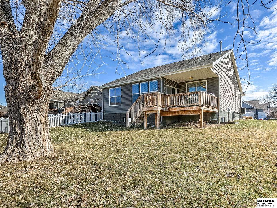 2nd image of 7018 S 185th Cir