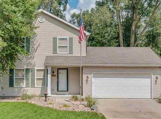 10165 Charles St, Osceola, IN 46561