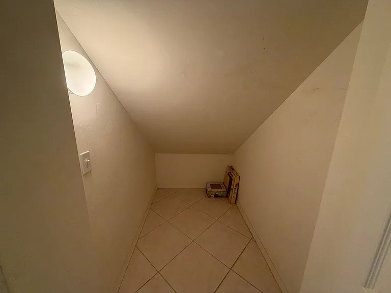 330 Robin Hood Cir #102 — Photo 22