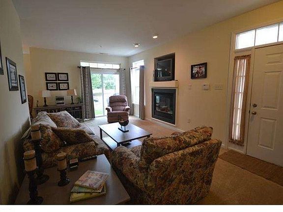 5th image of 107 Dresher Woods Dr