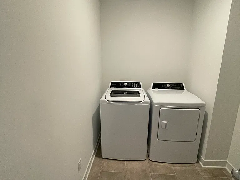 17295 Gibson Dr — Photo 21