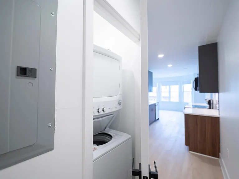 4902 Chestnut St #201 — Photo 6