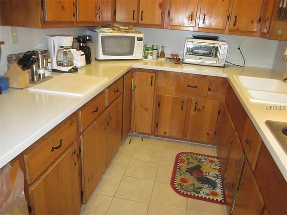 4th image of 8714 Navajo Ave