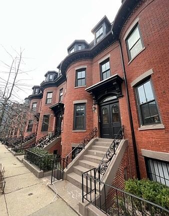 4th image of 93 E Brookline St APT 2