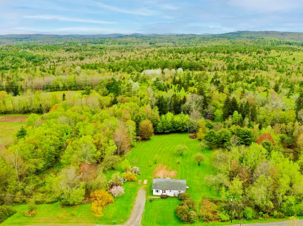 180 Old County Road, Searsport, ME 04974
