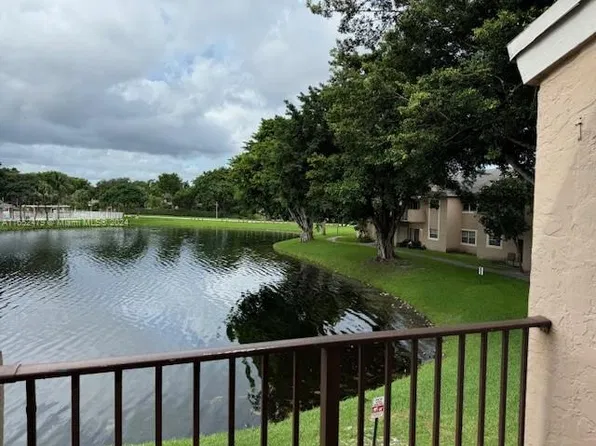 2331 NW 96th Ter, Hollywood, FL