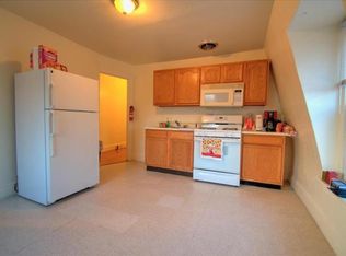 406 Windsor St APT 3, Reading, PA 19601