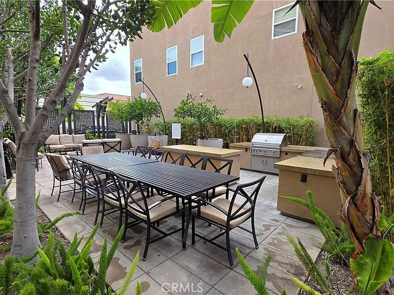1508 W Artesia Sq #B — Photo 35