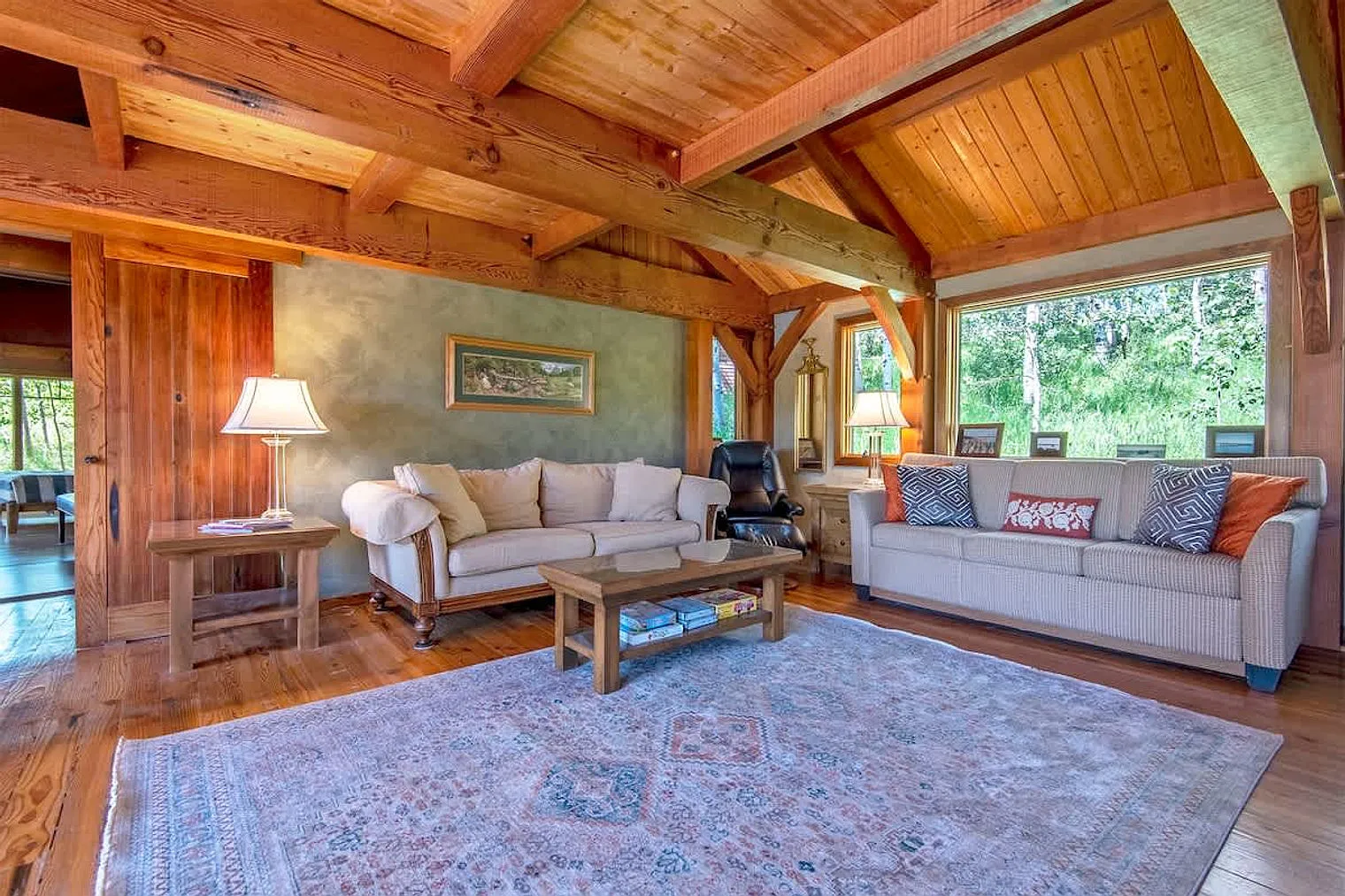 4 bed, 2.0 bath, $8,823 — Photo 1