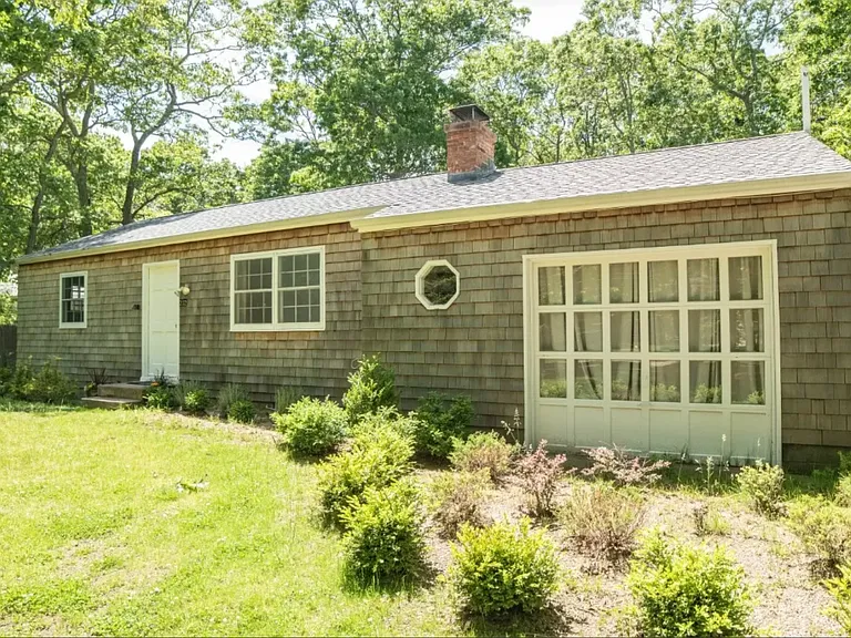 232 Norfolk Dr — Photo 38