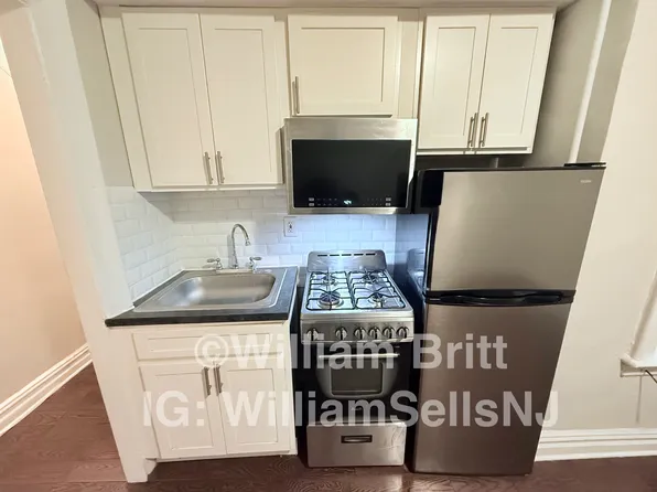 18-20 Kensington Ave #1H, Jersey City, NJ 07304