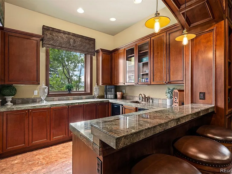 3440 Medallion Rd — Photo 41