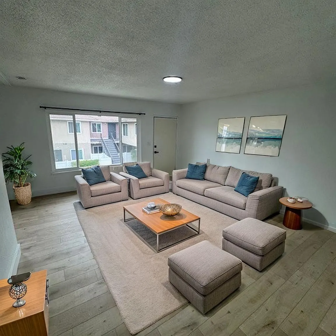 2 bed, $2,595 — Photo 1