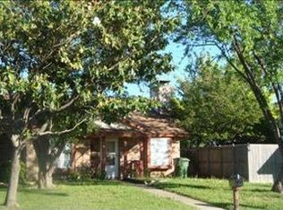 3906 Queens Ct, Garland, TX 75043