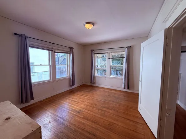2320 Haste St APT 3, Berkeley, CA 94704