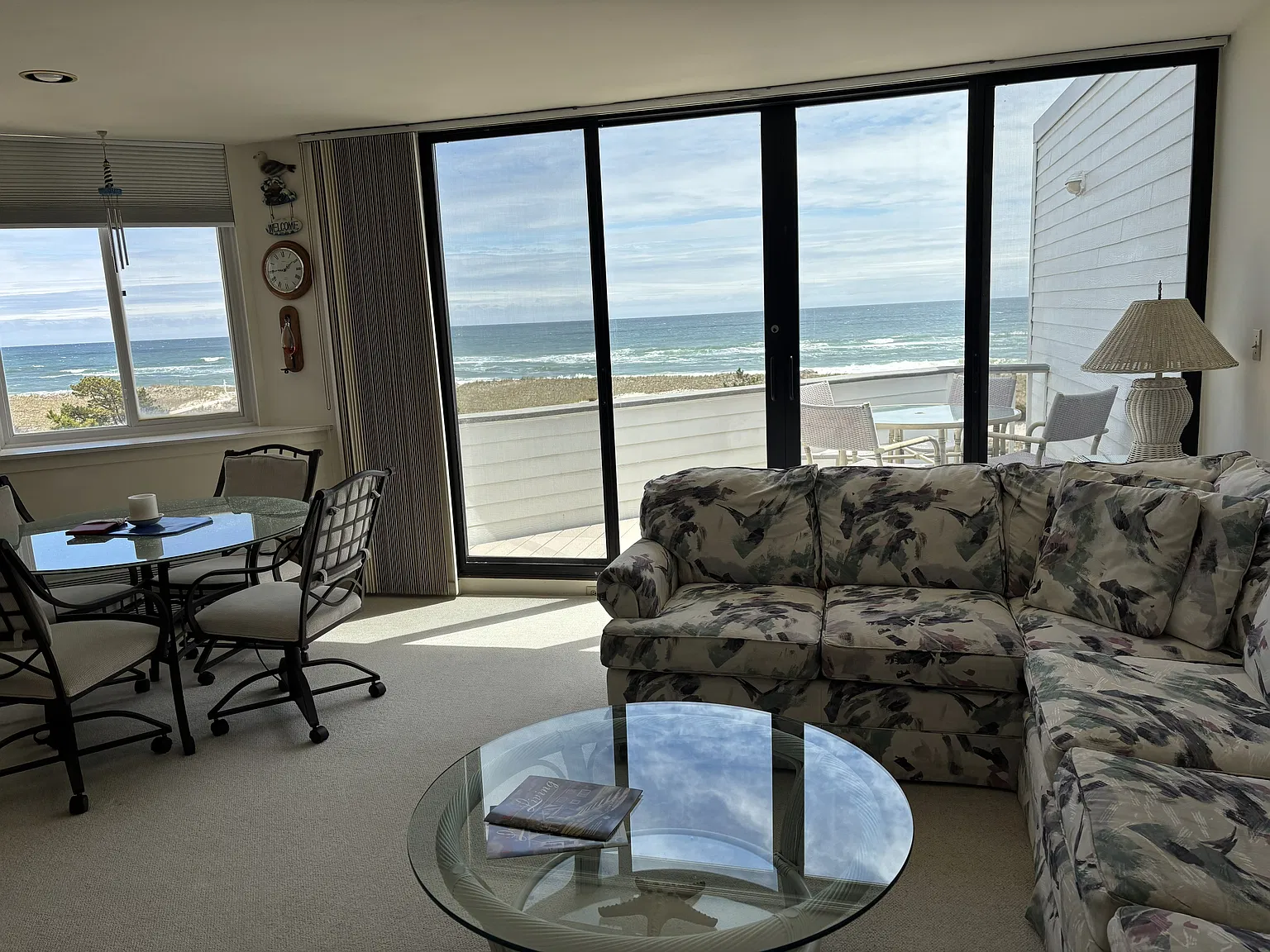 Oceanfront Condo — Photo 2
