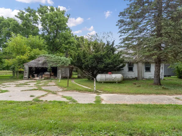 7860 Daisy Ln, Jackson, MI 49201