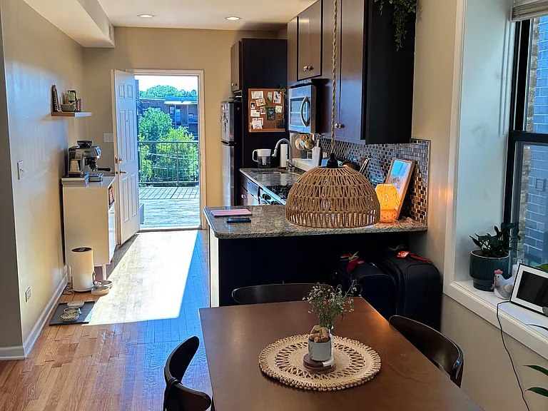 3910 N Janssen Ave #3 — Photo 6