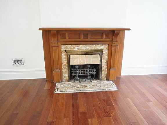 4th image of 14 W 71st St #3A