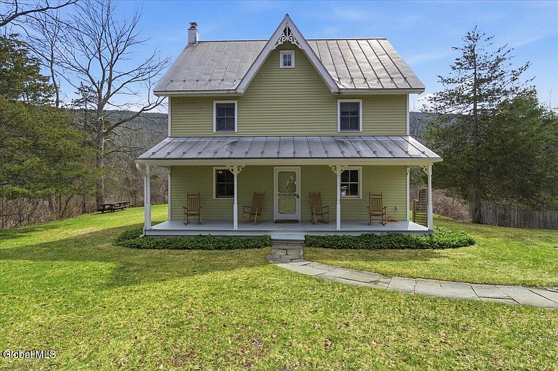 3rd image of 1216 Clauverwie Road