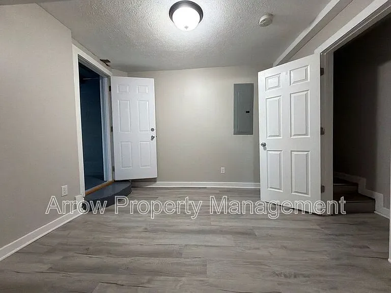 724 N 30th St — Photo 24