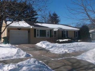 647 N Dewey Ave, Reedsburg, WI 53959