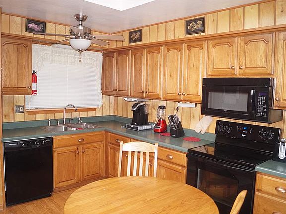4th image of 1124 Mayfair Pl