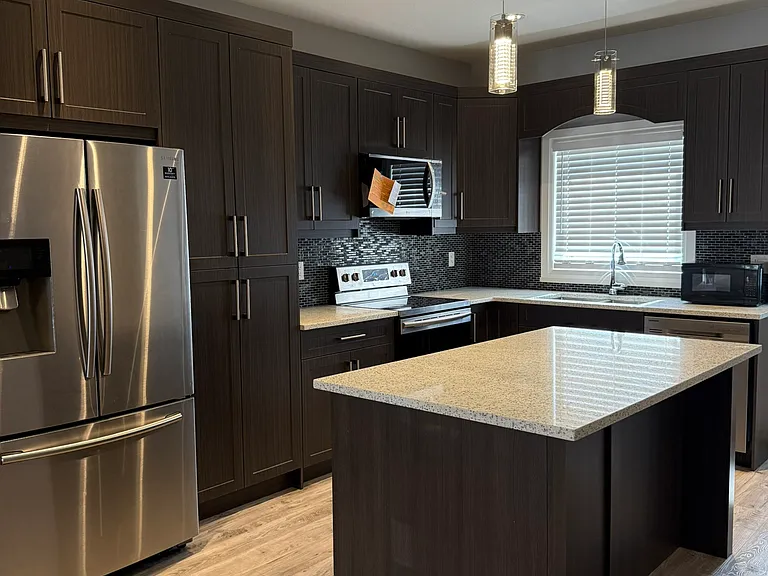 208 Barrett St — Photo 19