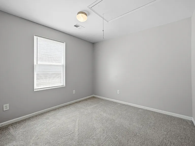 152 Evvalane Dr — Photo 29